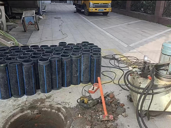 射洪PE置换管厂家 DN315置换管 非开挖管短管置换